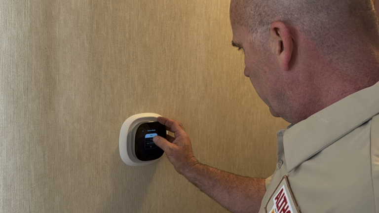Changing the thermostat settings