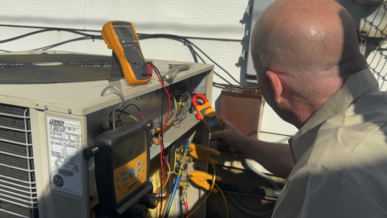 checking ampage on the unit